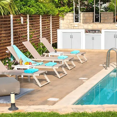 Willa Allas Heated Pool Chania (Crete)
