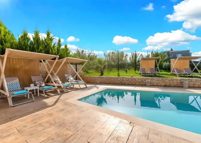 וילה Allas Heated Pool *