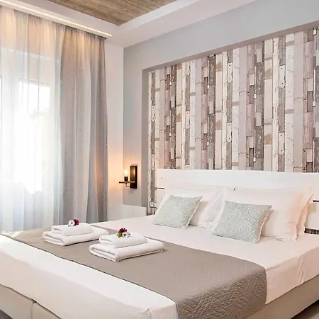 Allas Heated Pool Χανιά