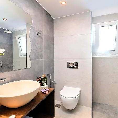 Allas Heated Pool Χανιά